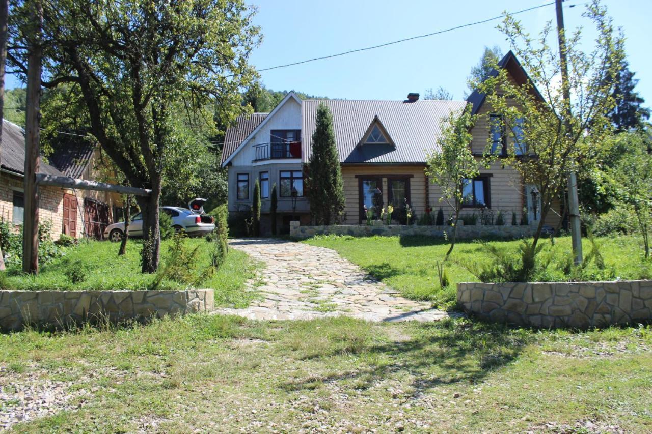Hotel Goryanka à Yaremtche Extérieur photo