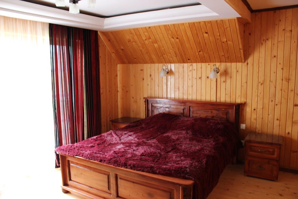 Hotel Goryanka à Yaremtche Extérieur photo